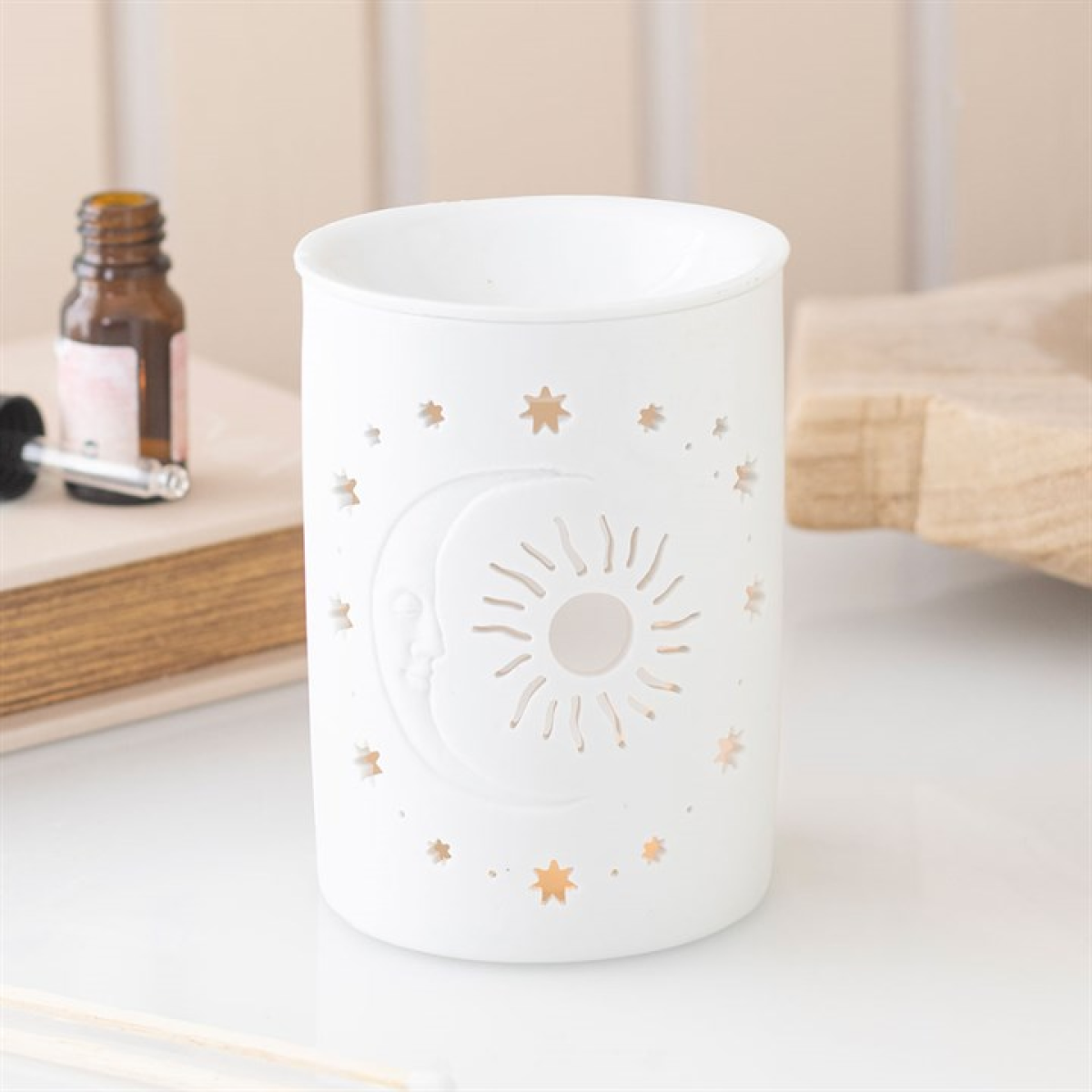 White Sun and Moon Cut Out Wax Melt Warmer